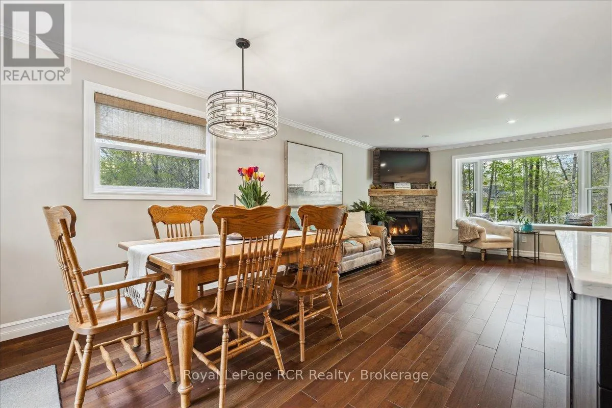 103488 GREY 18 ROAD