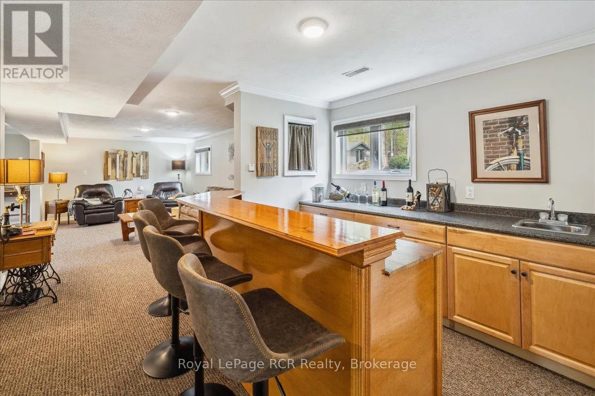 103488 GREY 18 ROAD
