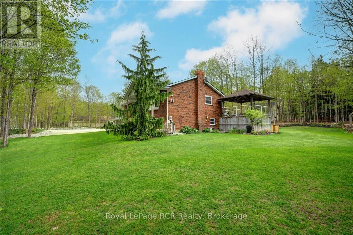 103488 GREY 18 ROAD