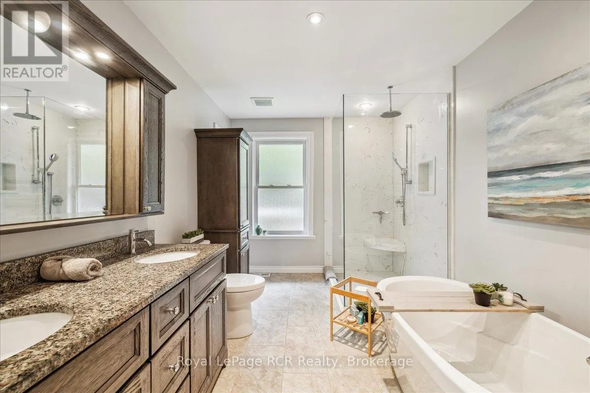 103488 GREY 18 ROAD