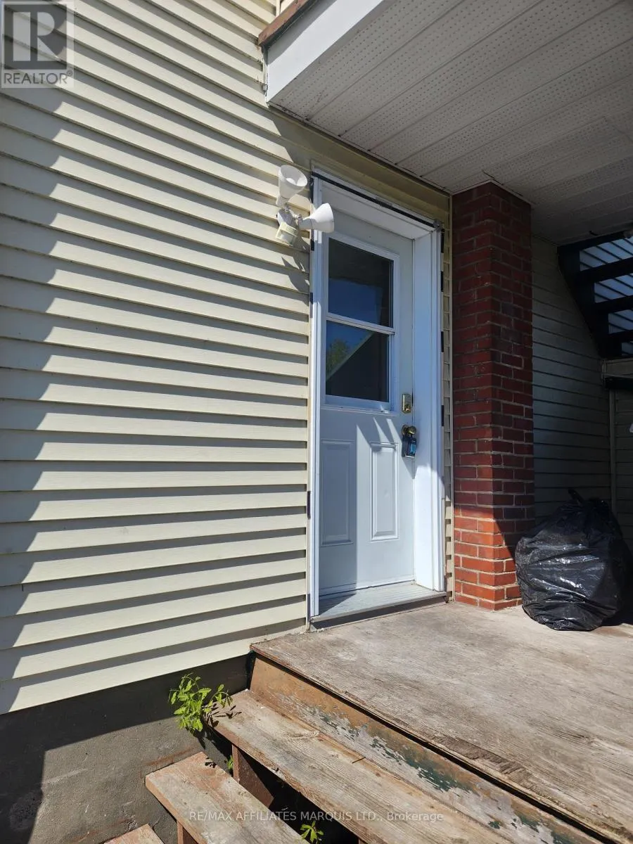 410 ST FELIX STREET