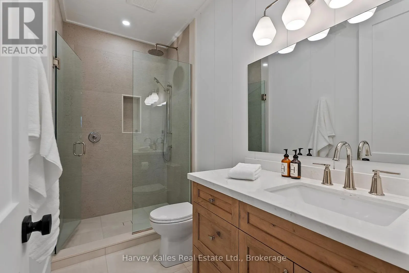 2 - 1029 EAST RANKIN ROAD, #2