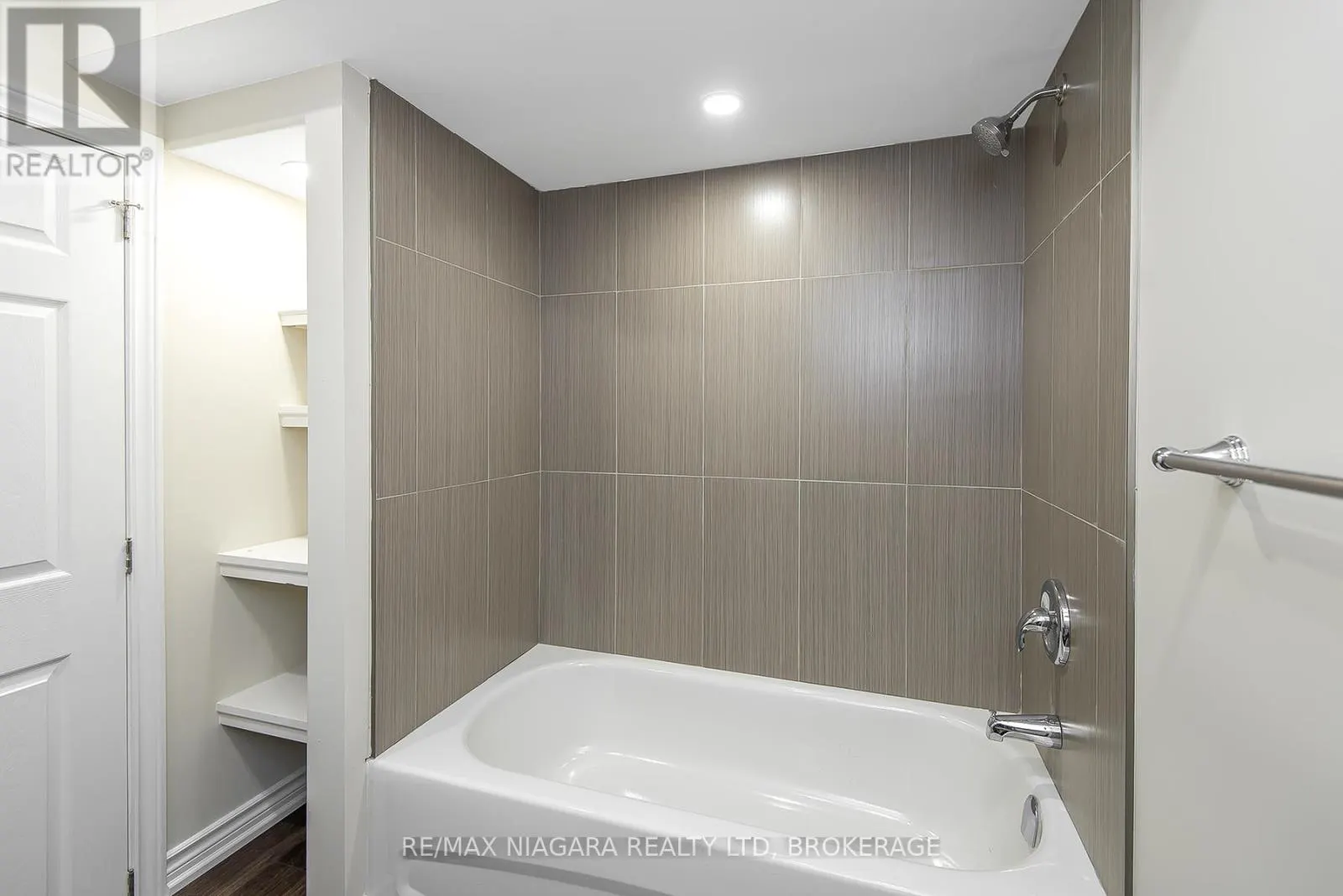 1 - 1616 PELHAM STREET, #1