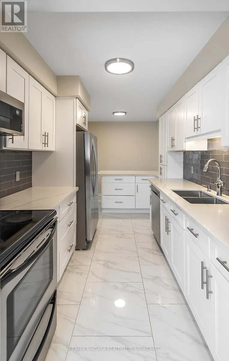 1 - 1616 PELHAM STREET, #1