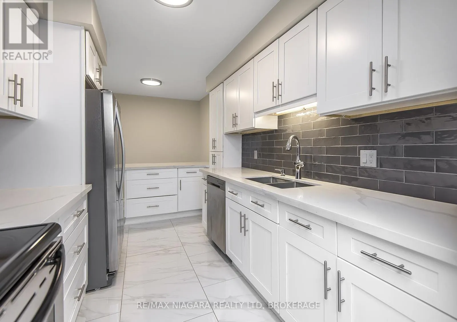 1 - 1616 PELHAM STREET, #1