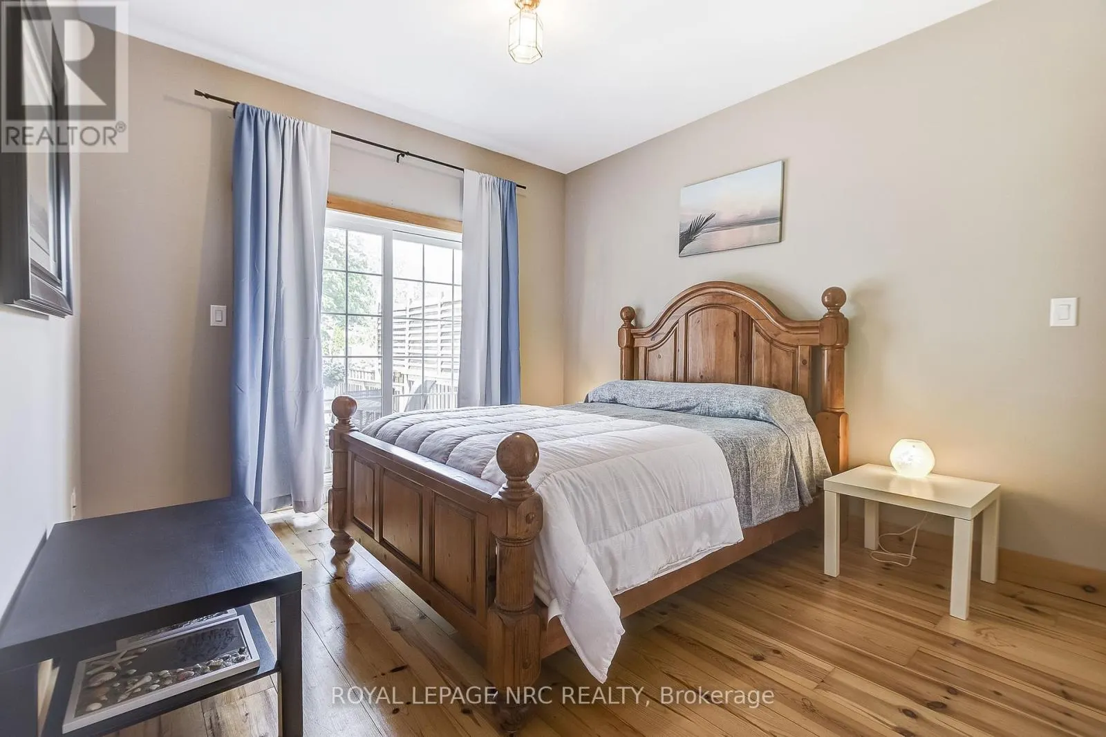 10849 LAKESHORE ROAD W