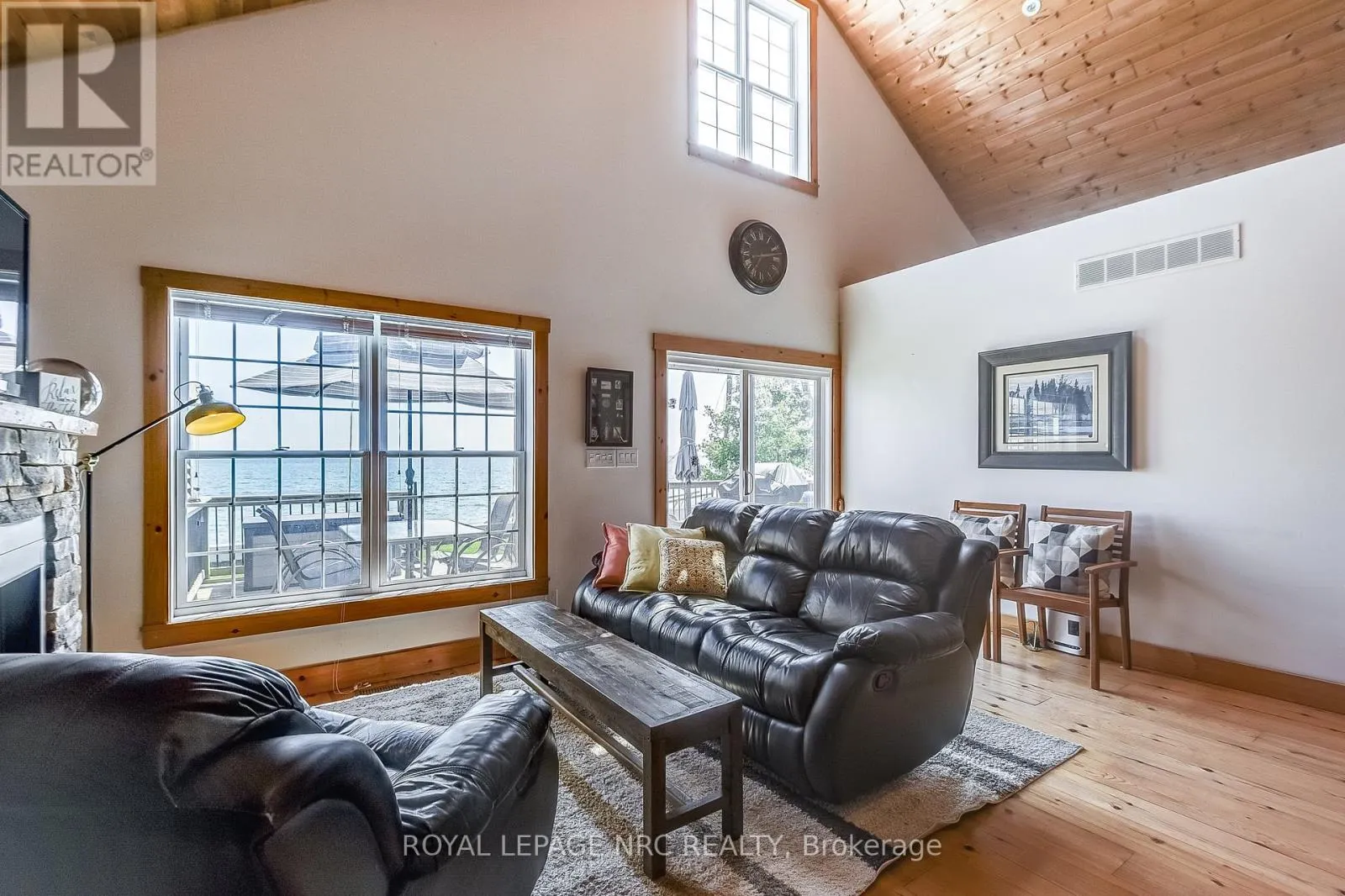 10849 LAKESHORE ROAD W
