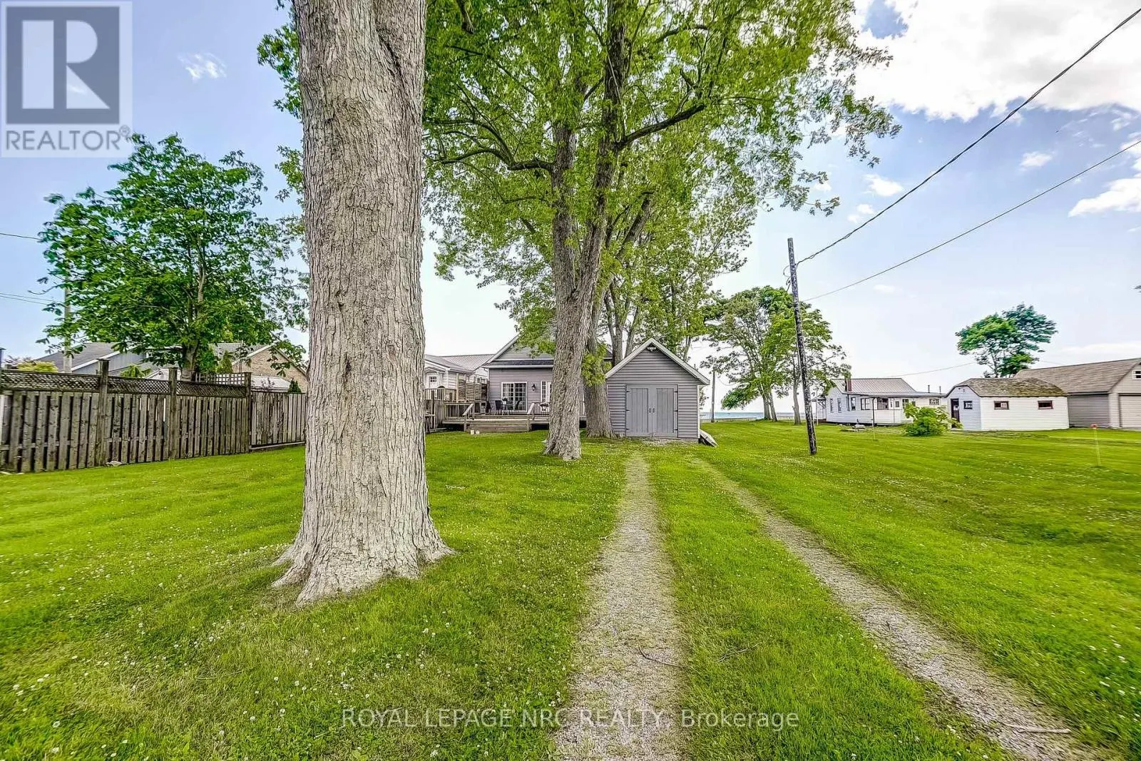 10849 LAKESHORE ROAD W
