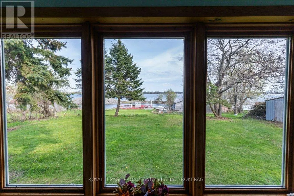 39 FISHERMAN'S COVE LANE