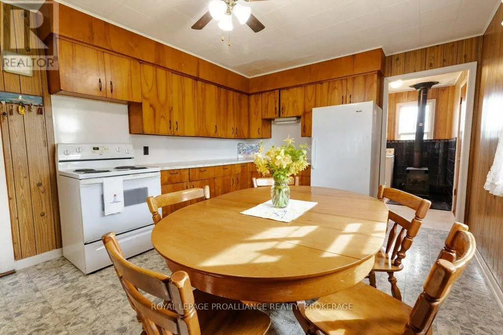 39 FISHERMAN'S COVE LANE