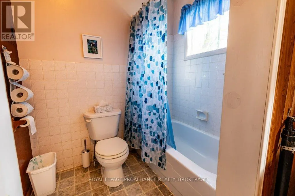 39 FISHERMAN'S COVE LANE