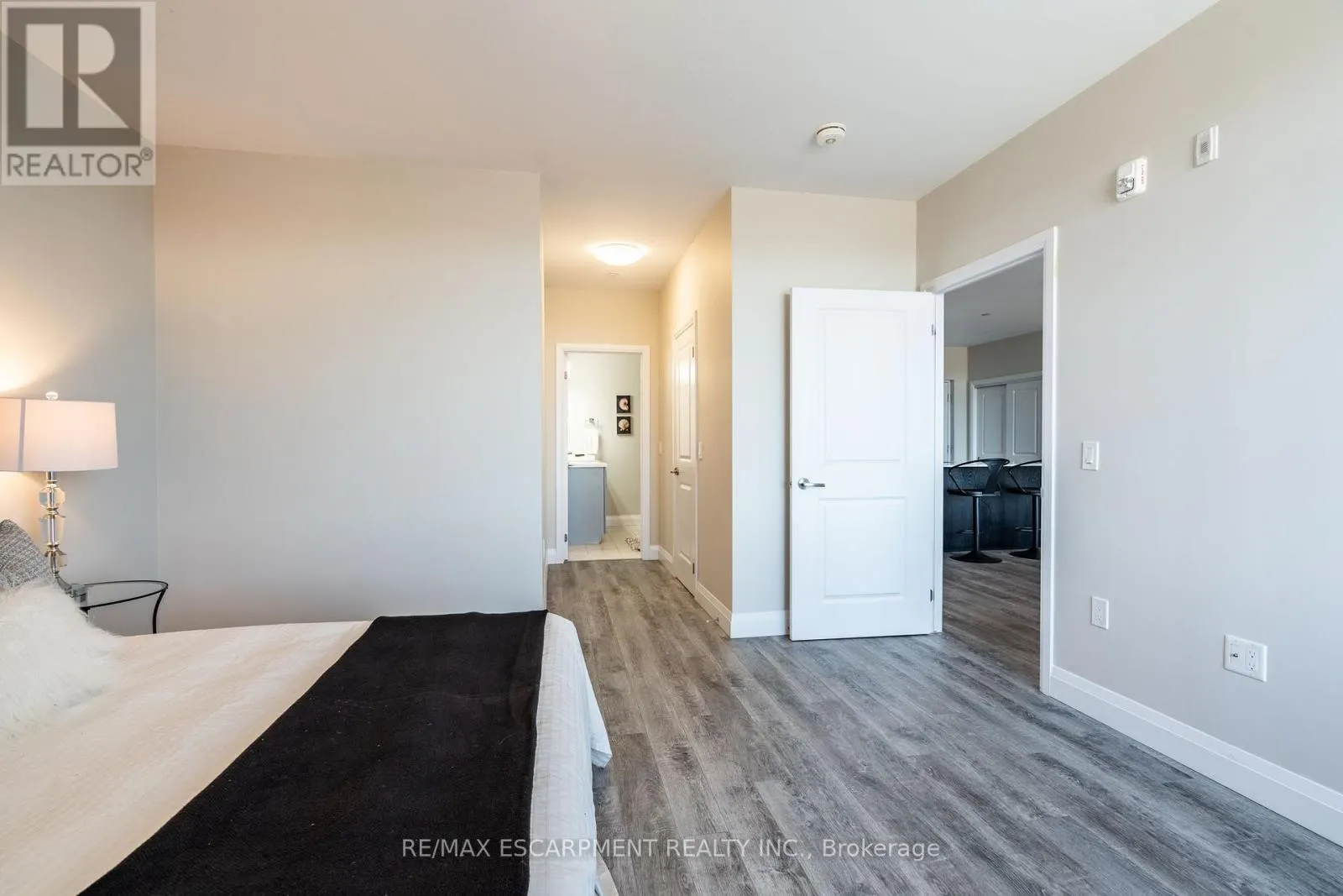 441 - 1 REDFERN AVENUE