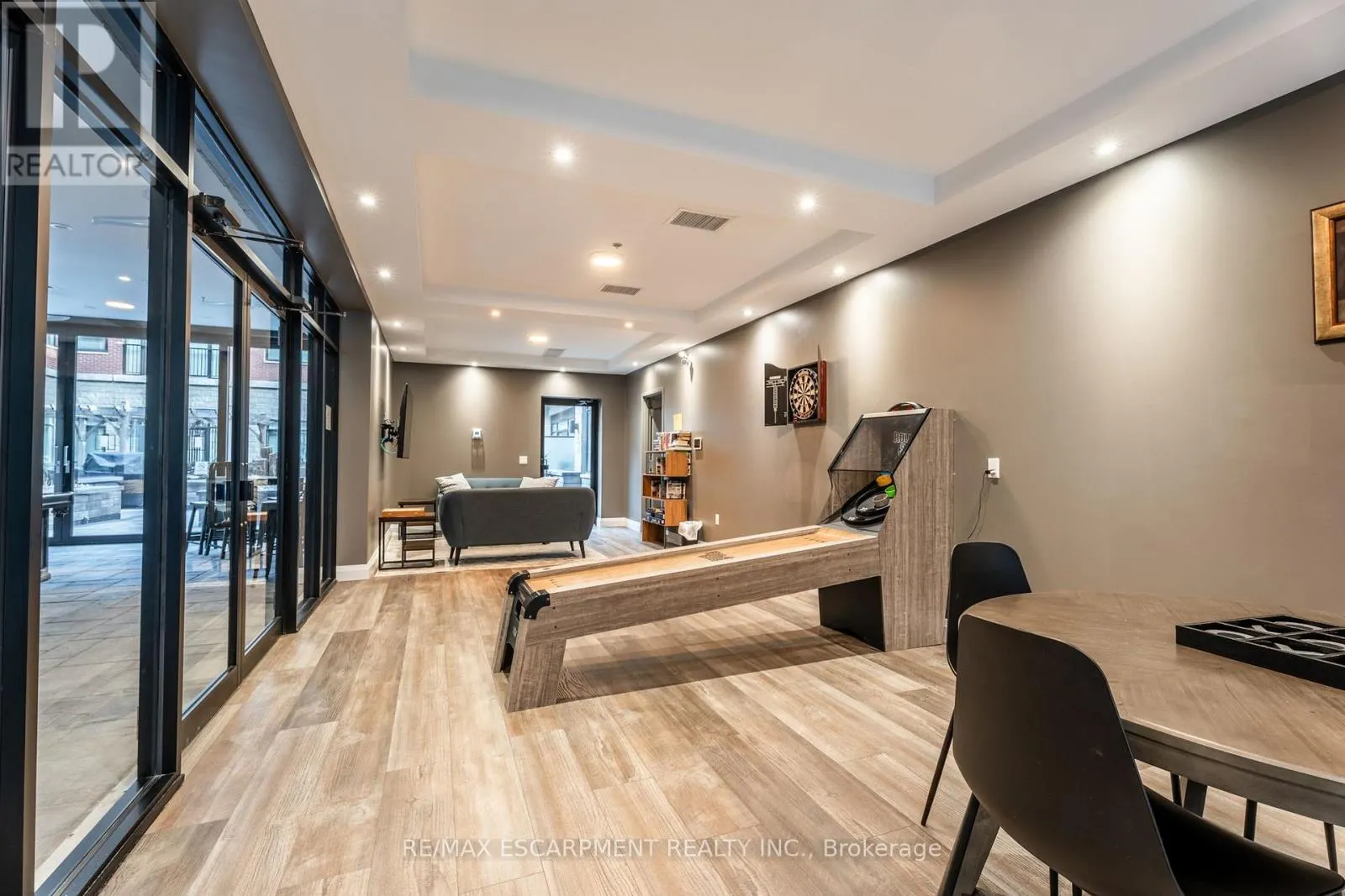 441 - 1 REDFERN AVENUE