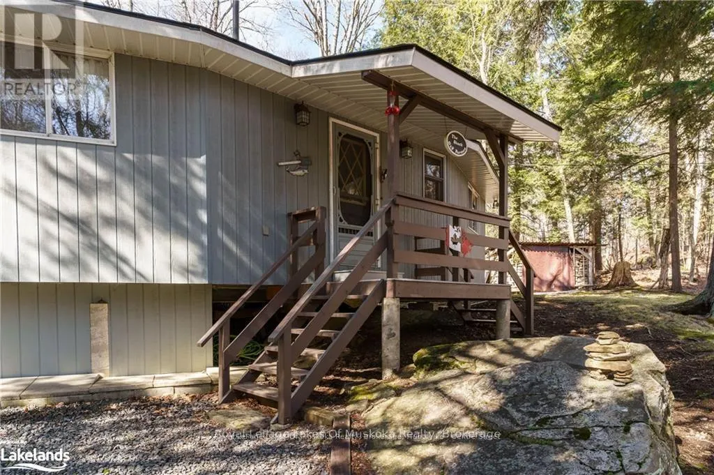 32 MAPLE LEAF DRIVE