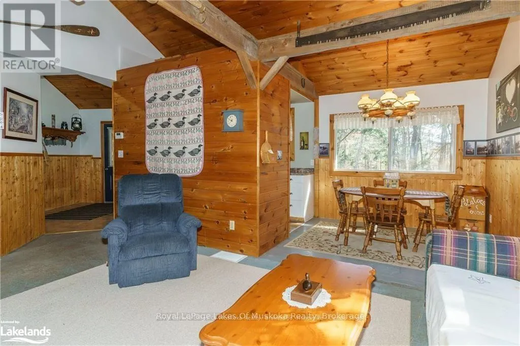 32 MAPLE LEAF DRIVE