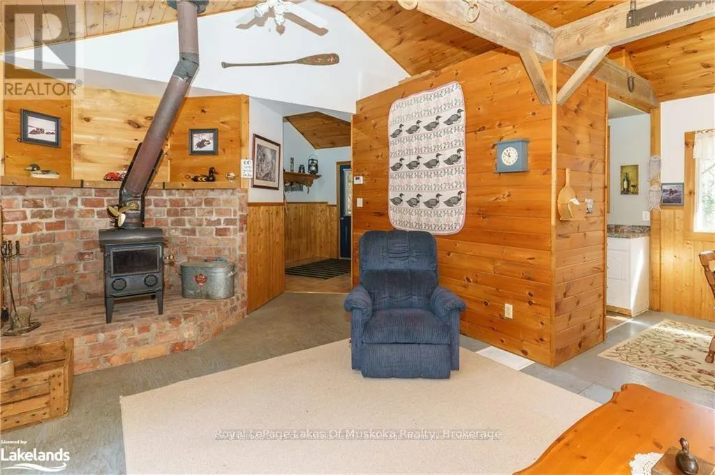 32 MAPLE LEAF DRIVE