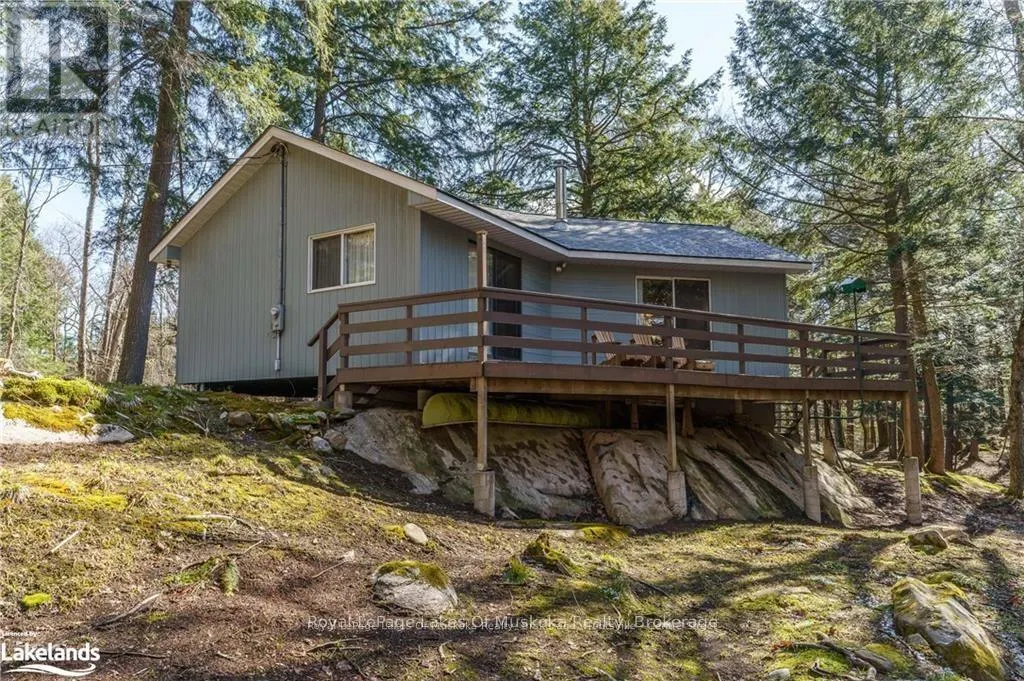 32 MAPLE LEAF DRIVE
