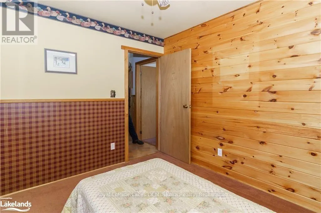 32 MAPLE LEAF DRIVE