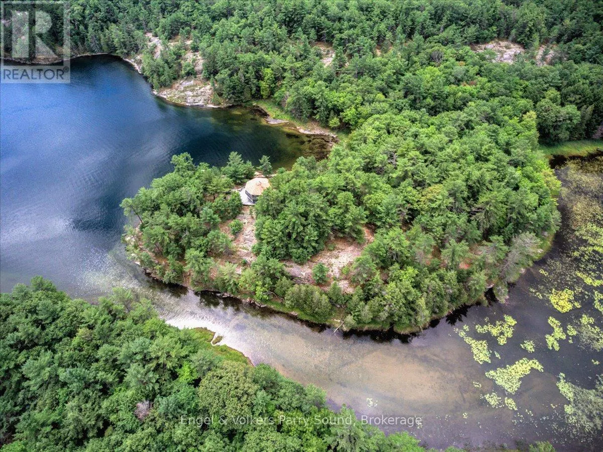 1 LOON BAY