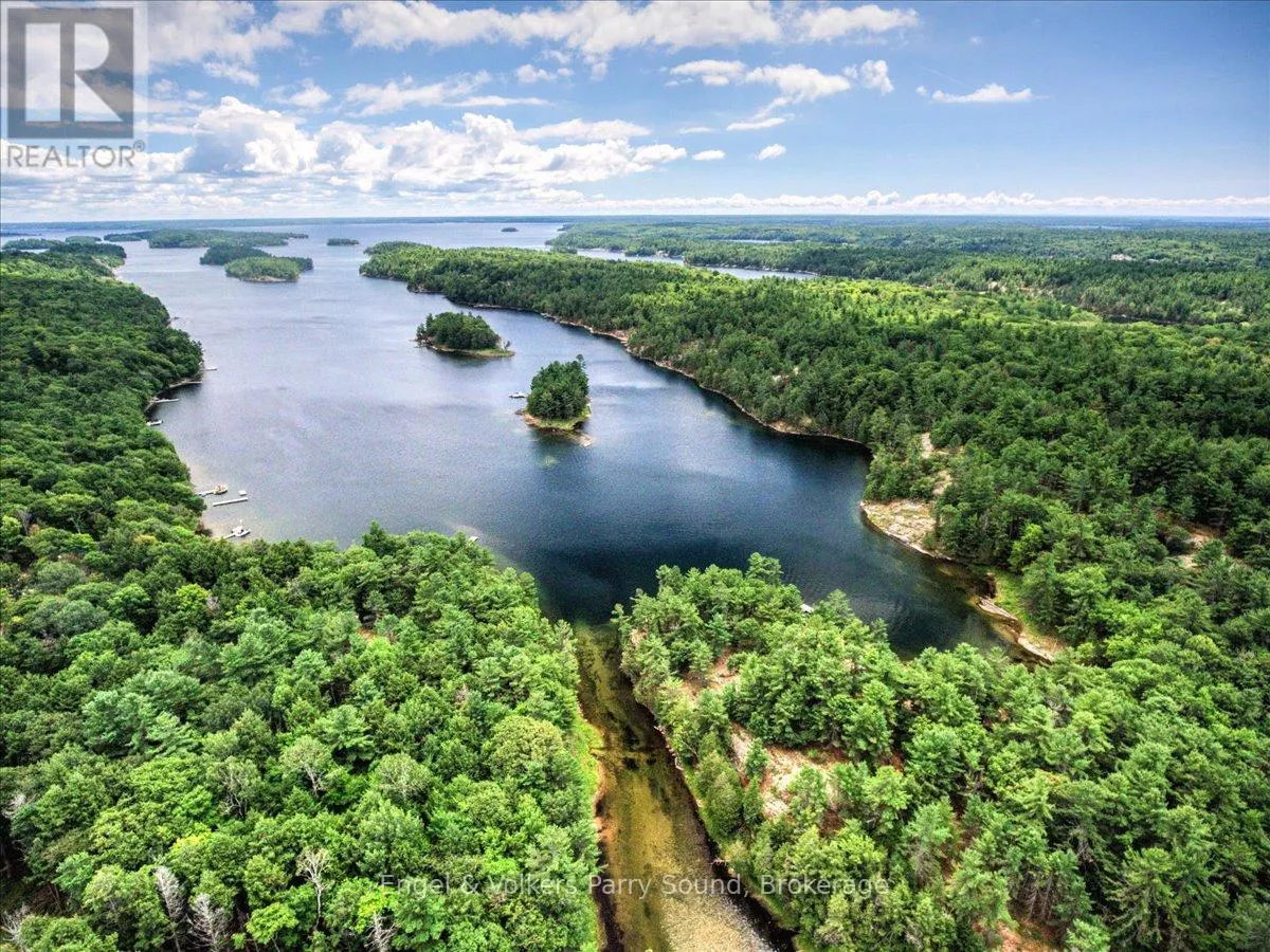 1 LOON BAY