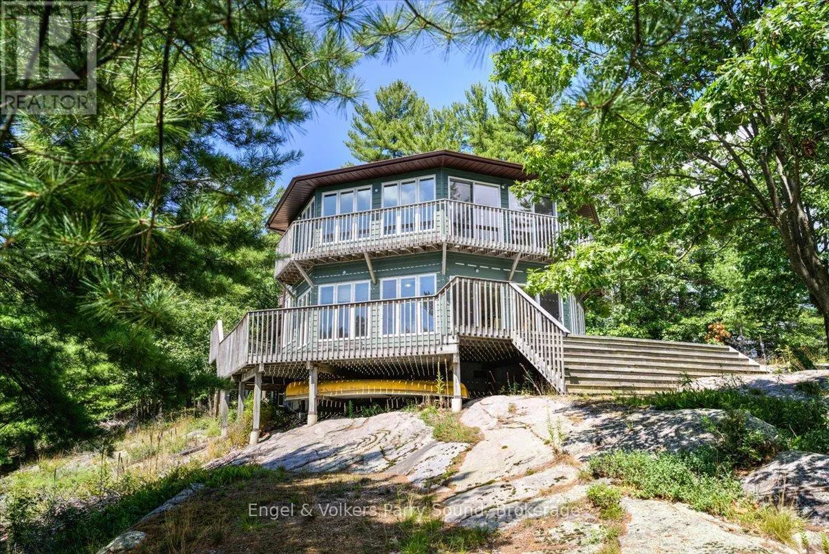 1 LOON BAY
