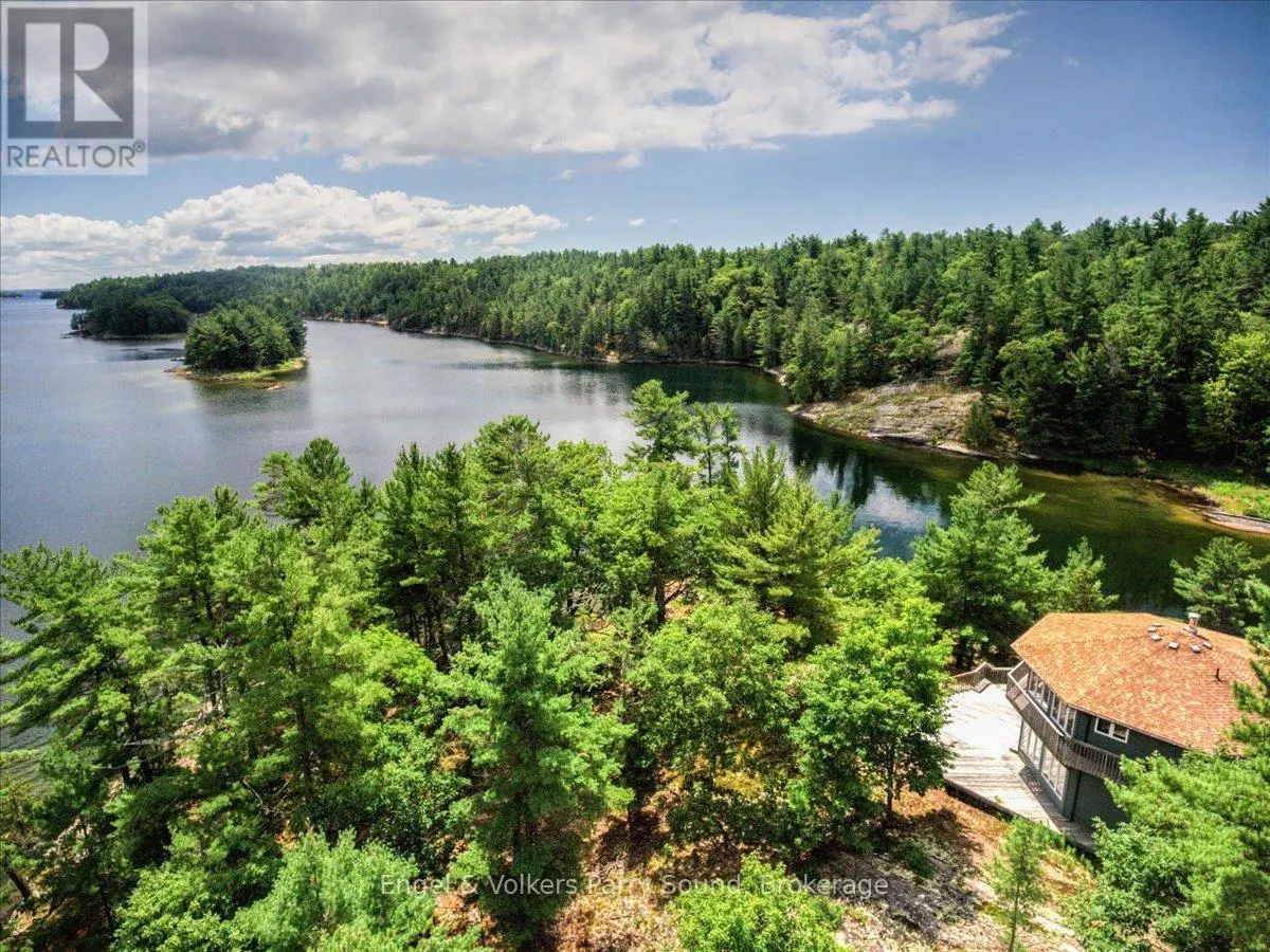 1 LOON BAY