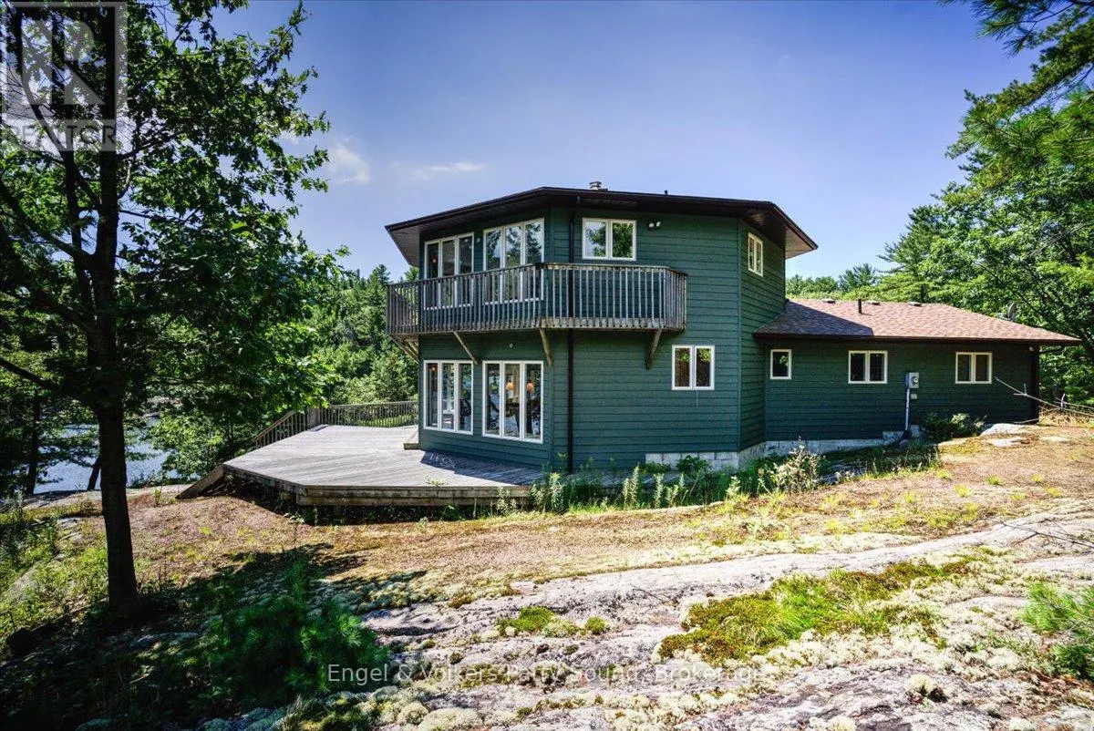 1 LOON BAY