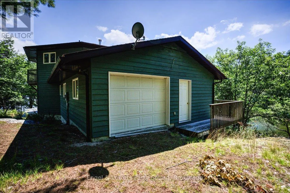1 LOON BAY