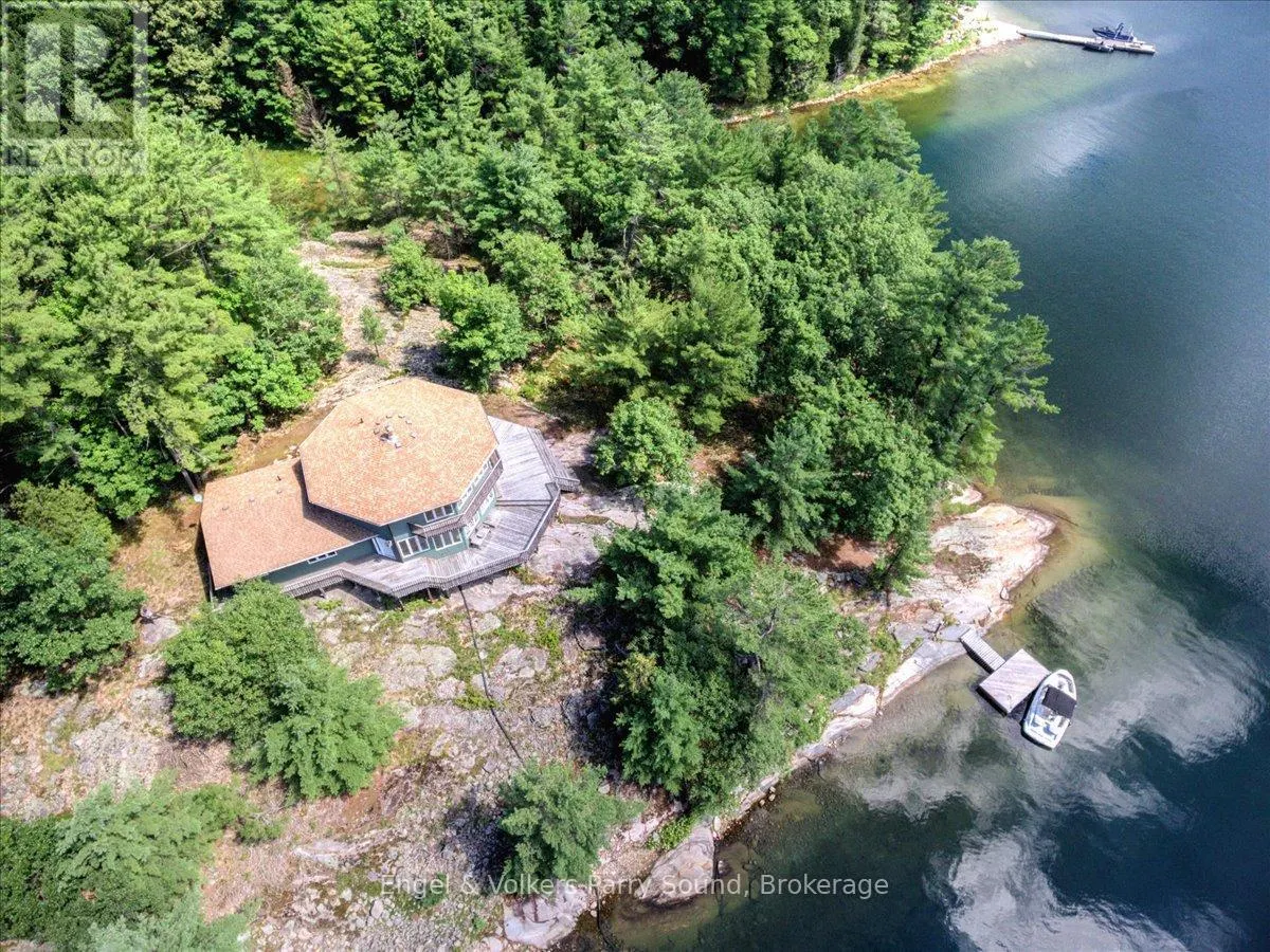 1 LOON BAY