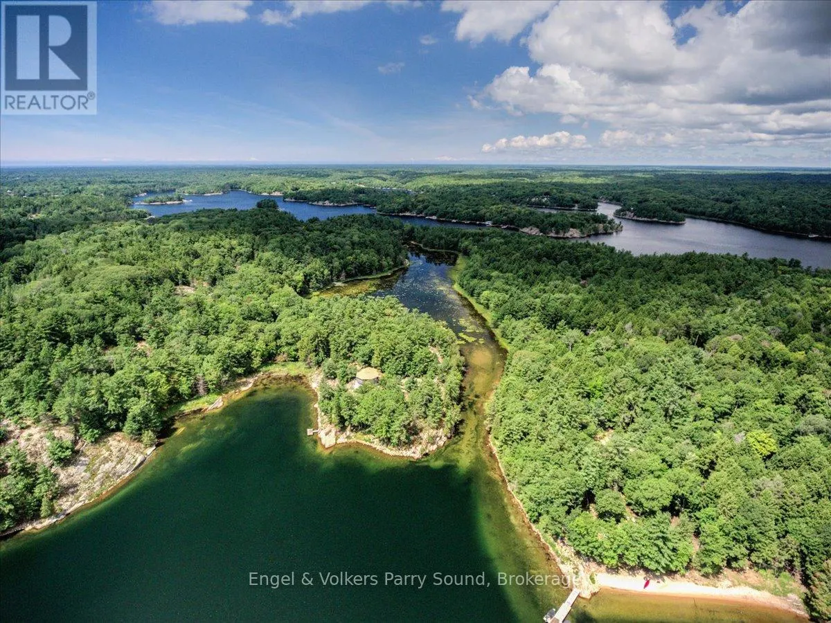 1 LOON BAY