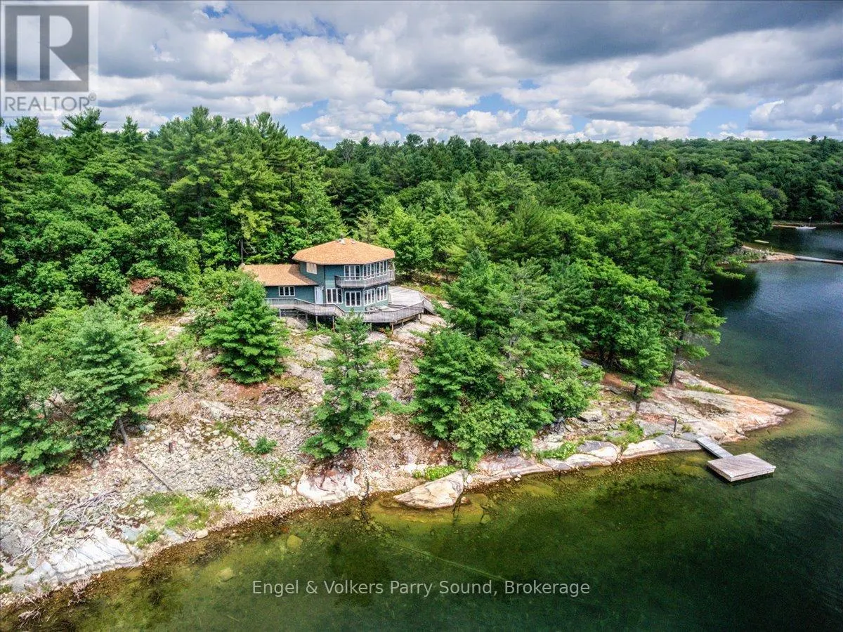 1 LOON BAY