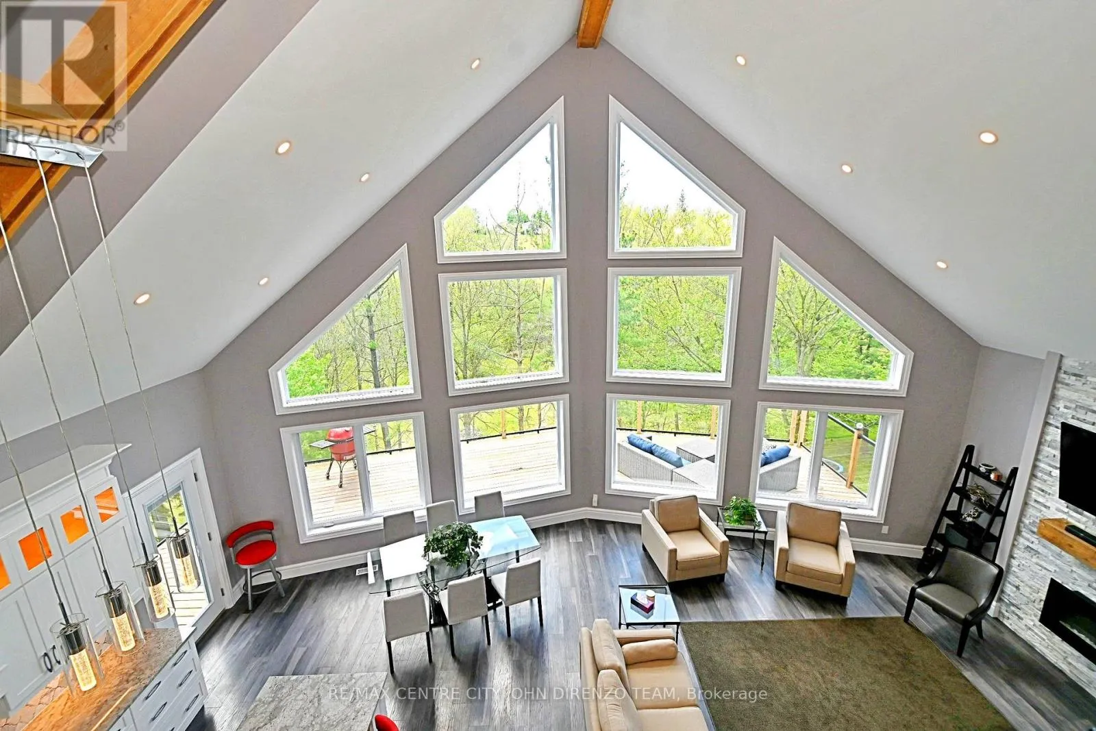 6 WOODLAND ROAD