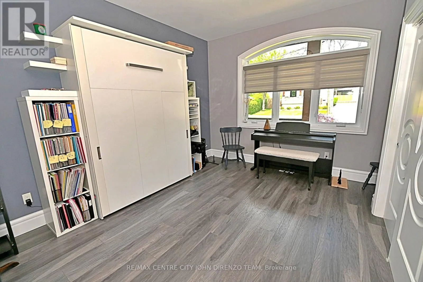 6 WOODLAND ROAD