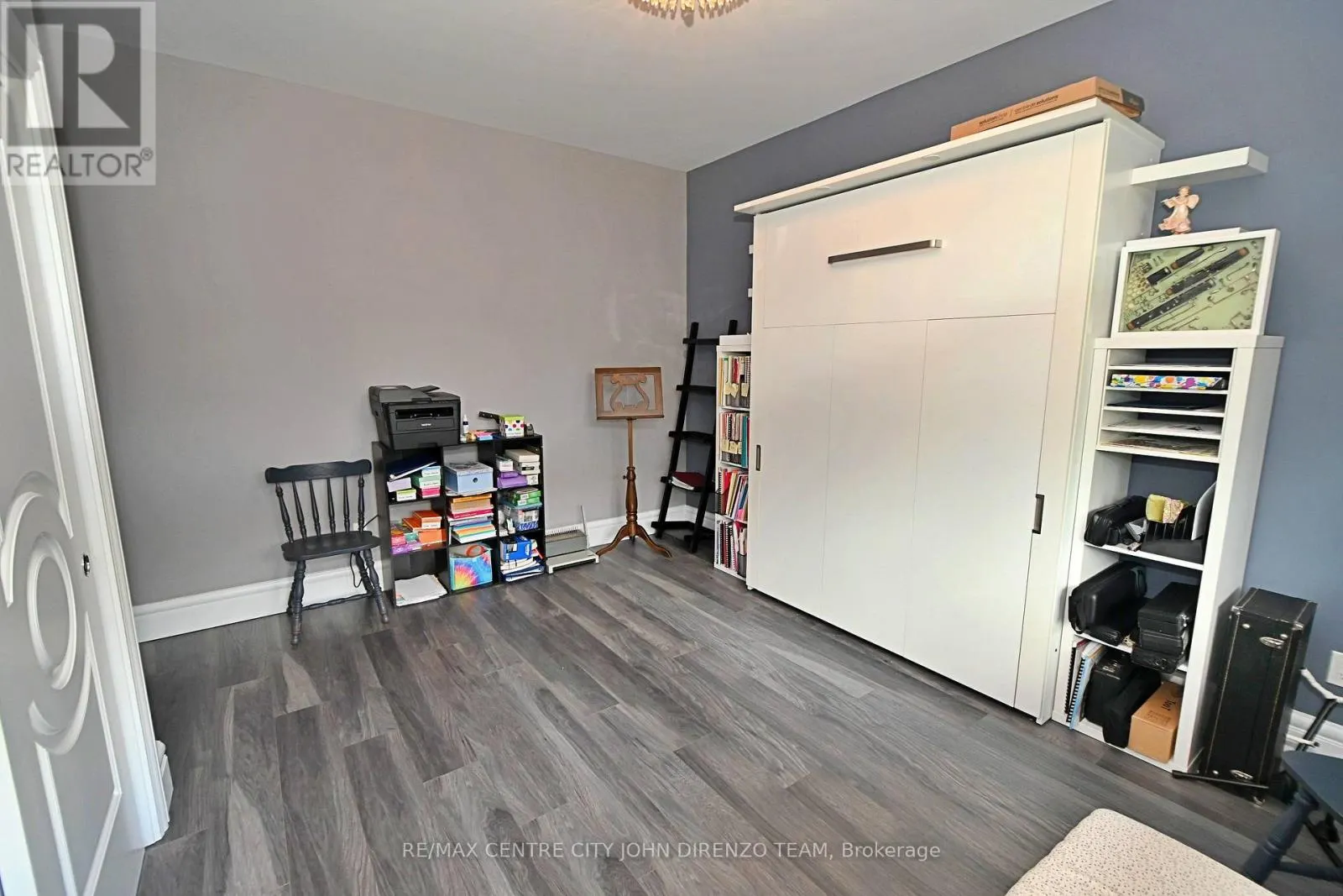 6 WOODLAND ROAD