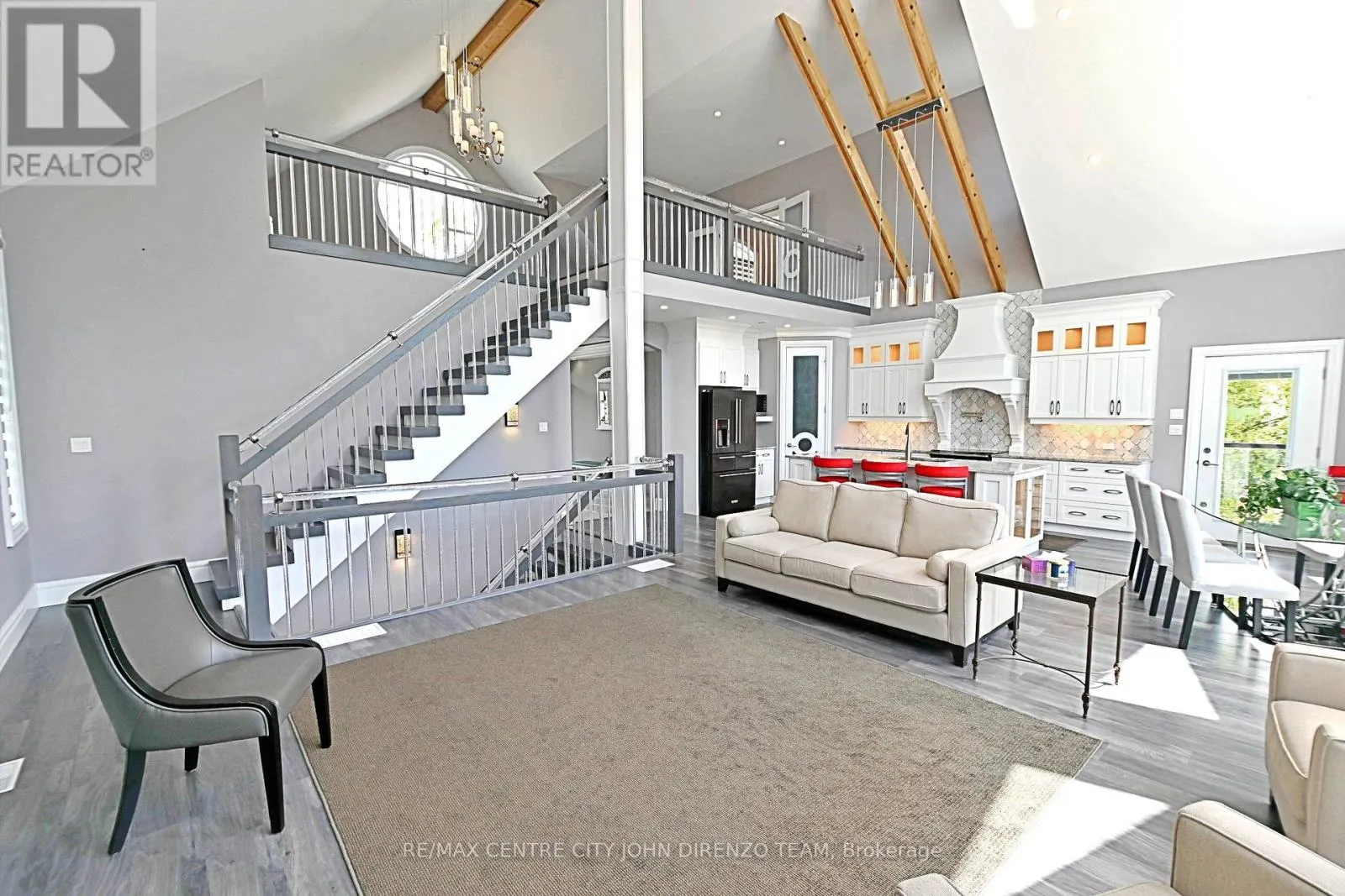 6 WOODLAND ROAD