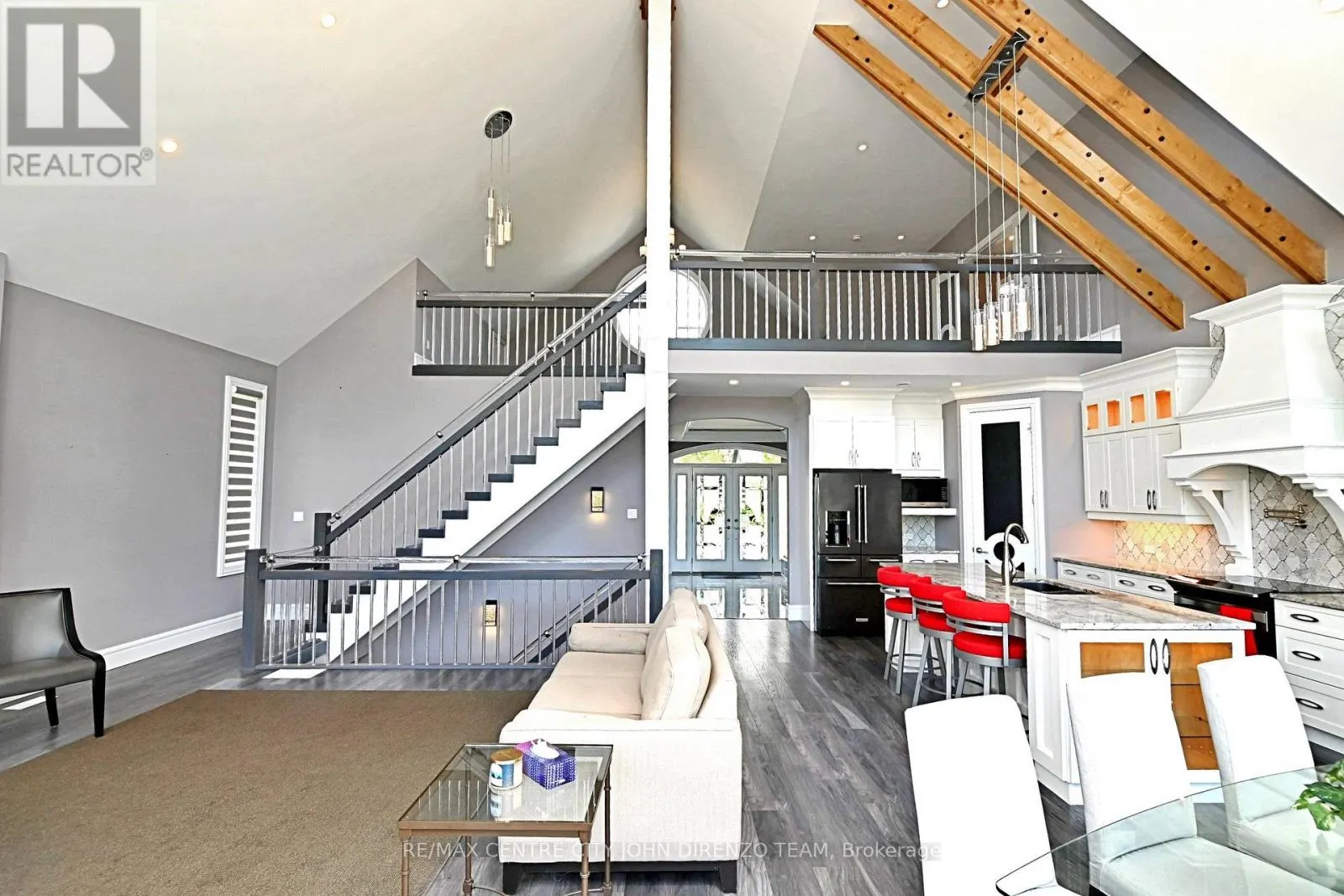 6 WOODLAND ROAD