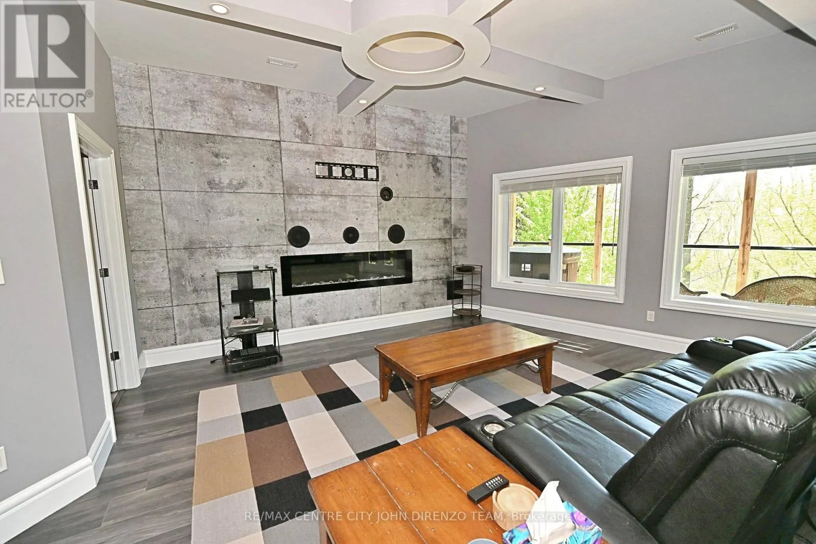 6 WOODLAND ROAD