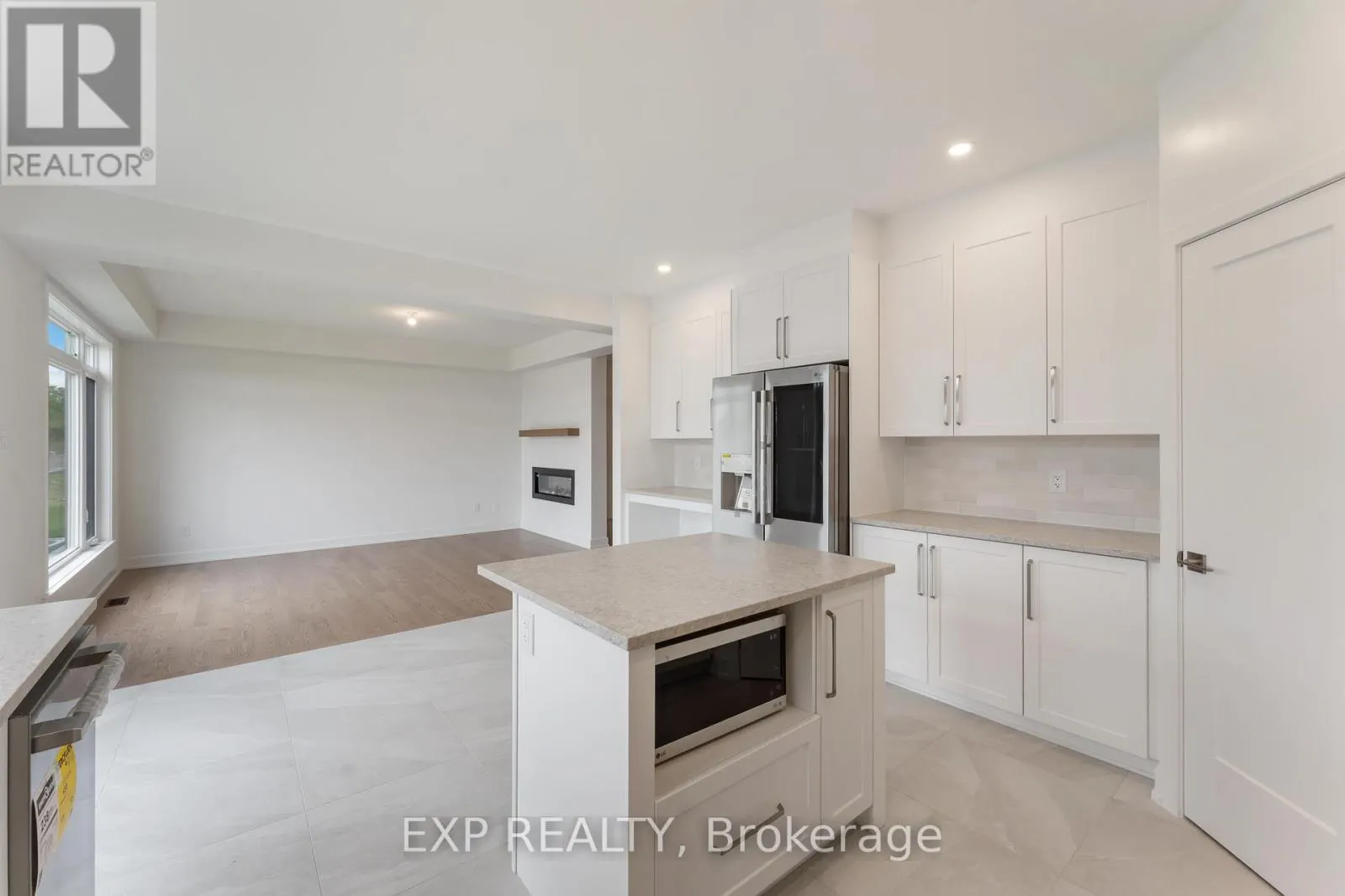 775 OVATION GROVE