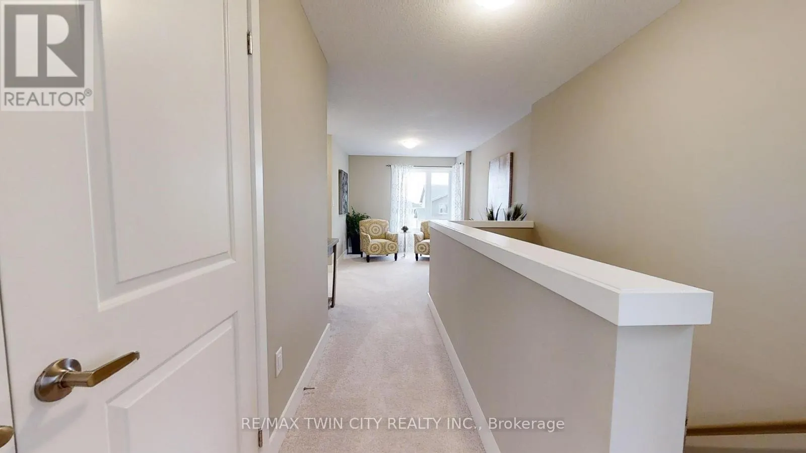 2250 SOUTHPORT CRESCENT
