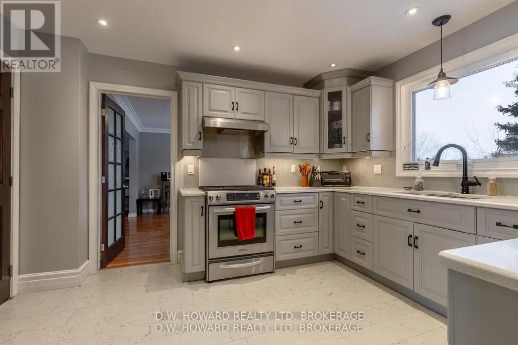 22 CORONATION DRIVE