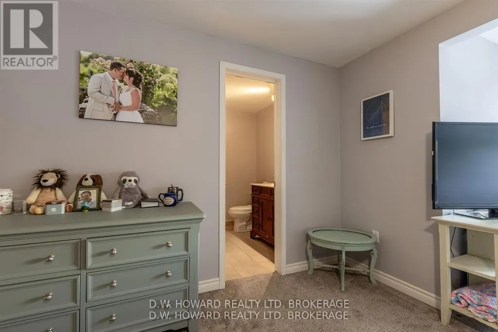 22 CORONATION DRIVE