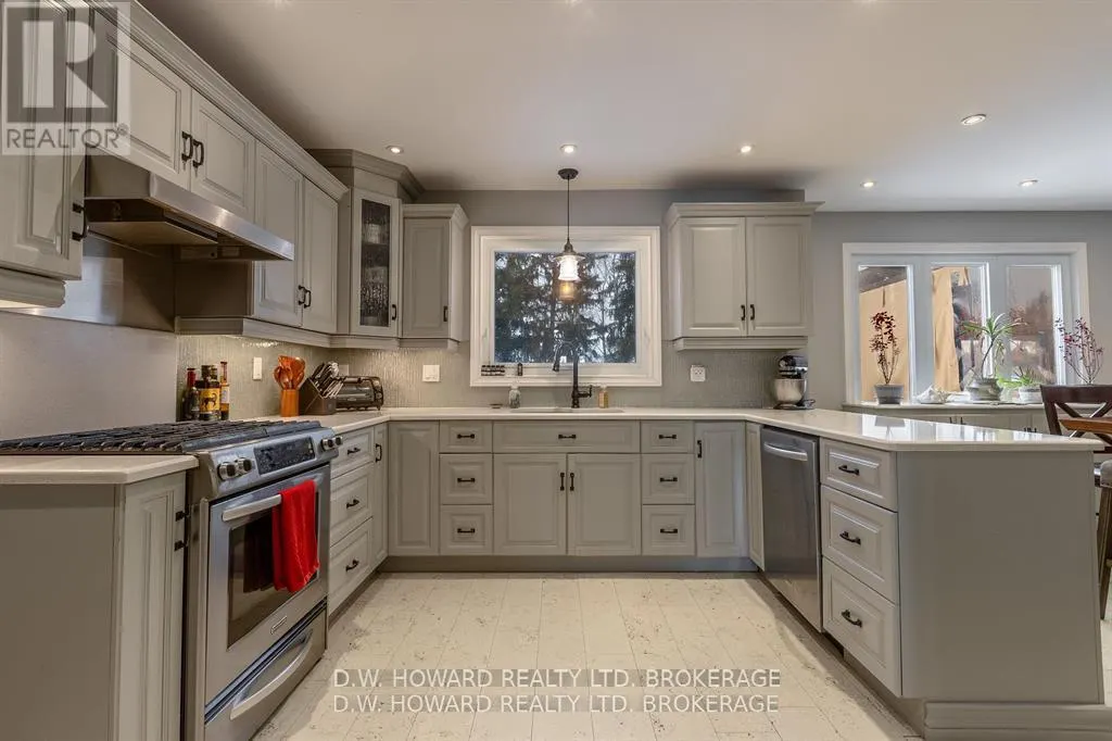 22 CORONATION DRIVE