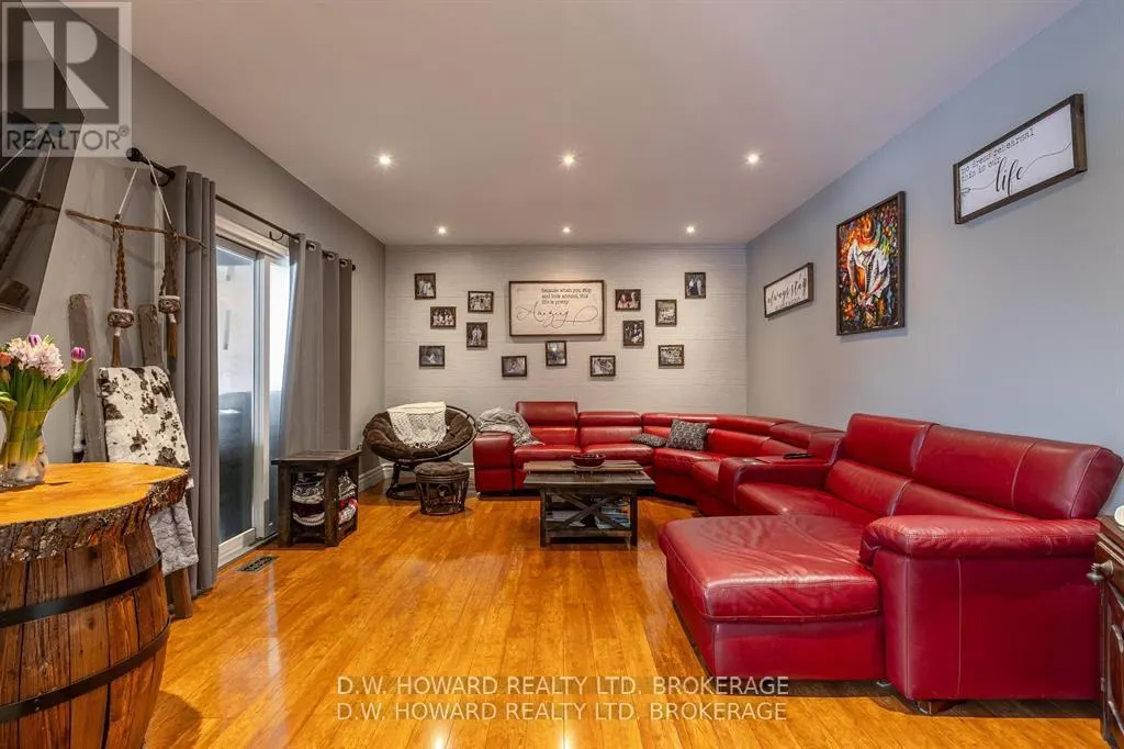 22 CORONATION DRIVE