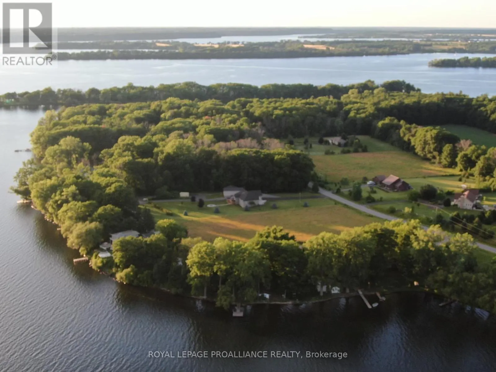 32 QUINTE VIEW ROAD