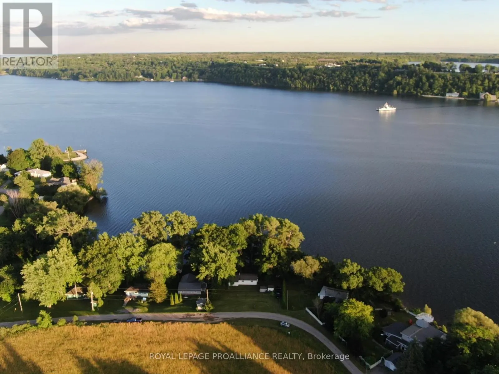 32 QUINTE VIEW ROAD
