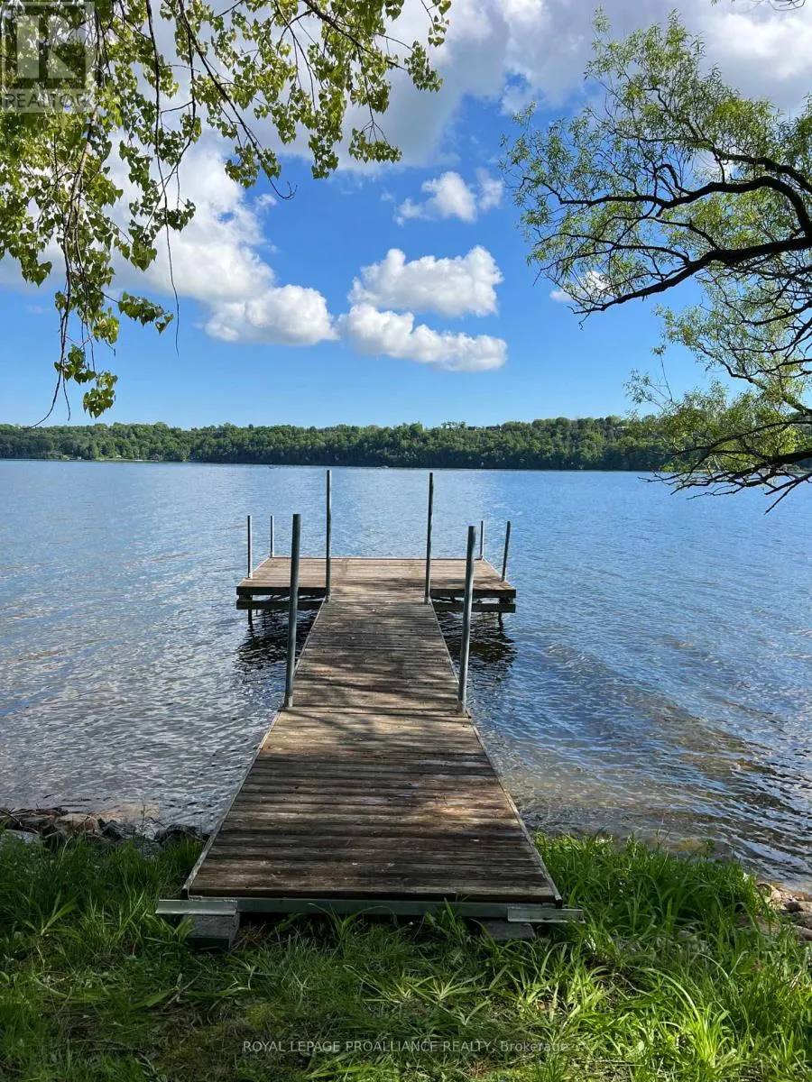32 QUINTE VIEW ROAD