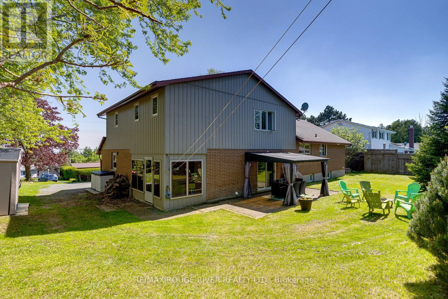 10 LAKEVIEW HEIGHTS