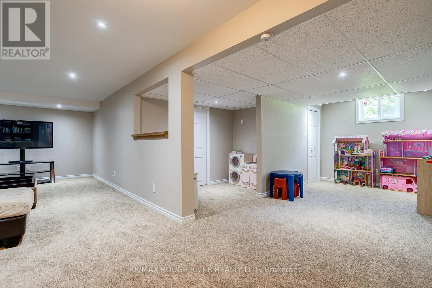 10 LAKEVIEW HEIGHTS