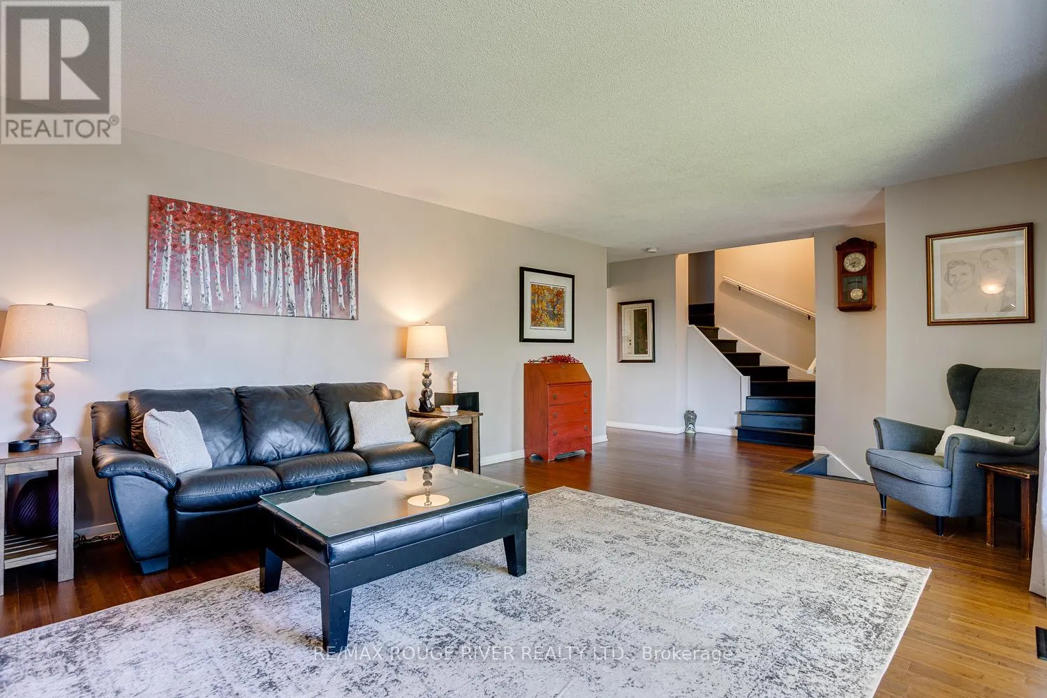 10 LAKEVIEW HEIGHTS