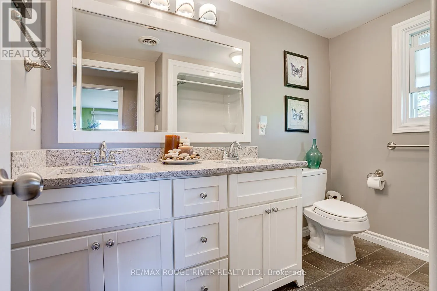 10 LAKEVIEW HEIGHTS